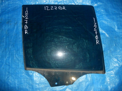 D35072511A стекло MAZDA DEMIO DY5W