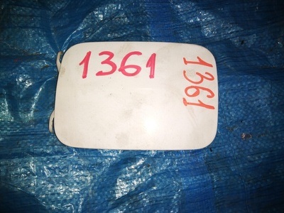 LC6242410F лючок MAZDA MPV LWEW
