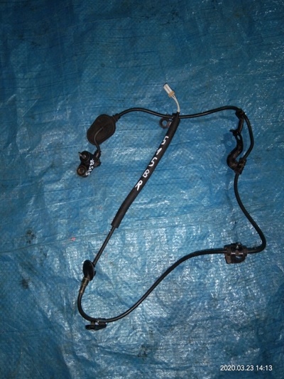 D2054371YA датчик abs MAZDA DEMIO DW3W