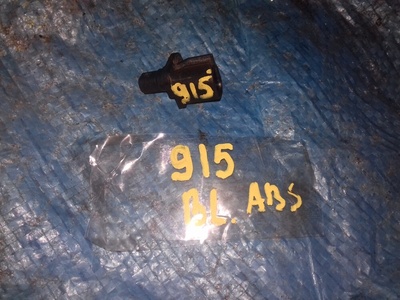 BP4K43711A датчик abs MAZDA AXELLA BK5P