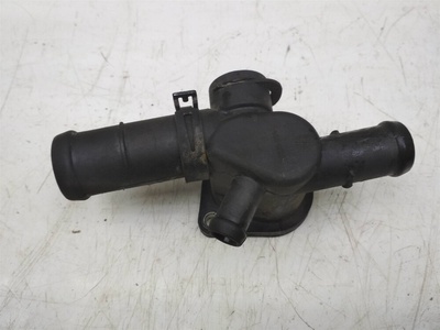 06A121133AC Тройник системы охлаждения volkswagen Jetta 2006-2011