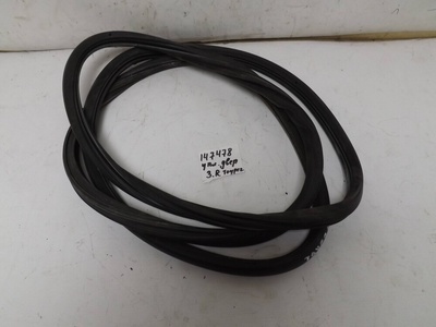7L0839911E Уплотнитель двери задней правой volkswagen Touareg 2002-2010