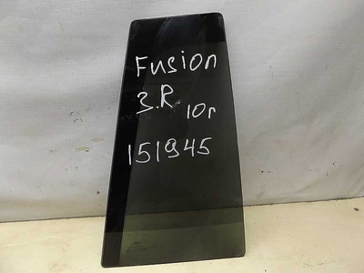1253750 Форточка двери задней правой ford Fusion