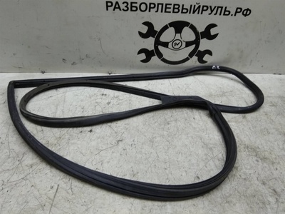 MR525760 Уплотнитель двери передней правой mitsubishi Lancer IX 2003-2006