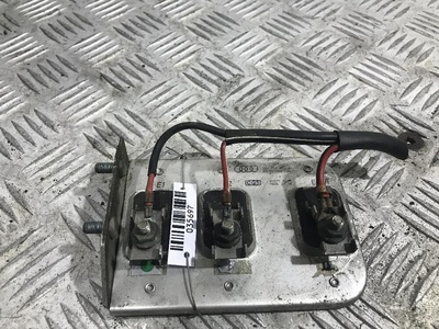 8D0959493A Реле вентилятора Audi A6 C5/4B 2000 8D0 959 493 A