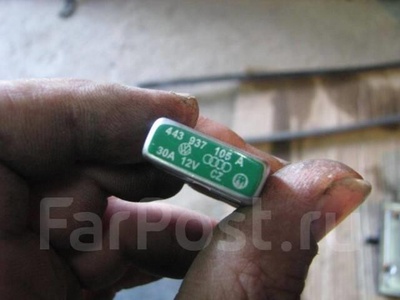 443937105a предохранитель Audi A4 (B7) 2004-2009 2005