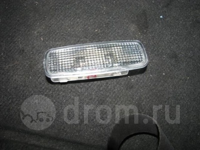 4d0947105a плафон салонный Audi A6 (C6 4F) 2004-2011 2006