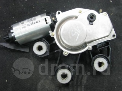 7l0955712a моторчик стеклоочистителя VW Touareg 2002-2010 2003