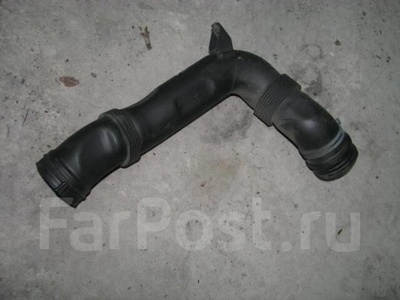 1K0129618AJ патрубок воздушного фильтра VW Golf V Plus 2005-2014 2008