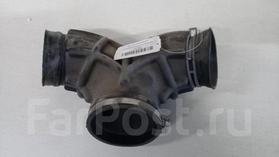 7l6129627 патрубок воздушного фильтра VW Touareg 2002-2010 2004