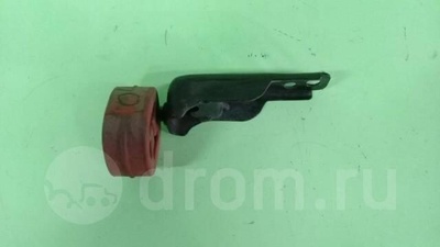 3C0253144F кронштейн глушителя VW Passat (B6) 2005-2010 2008 3C0 253 144 F
