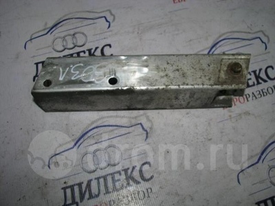 4F9807331 кронштейн усилителя заднего бампера Audi Allroad quattro 2005-2012 2008