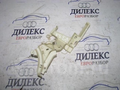 3C8839767B кронштейн замка двери VW Passat CC 2008-2017 2008
