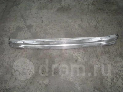 8K0807113B усилитель переднего бампера Audi A4 (B8) 2007-2015 2009