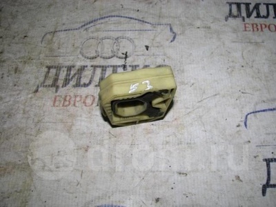 1K0121367P кронштейн радиатора VW Golf VI 2009-2012 2011