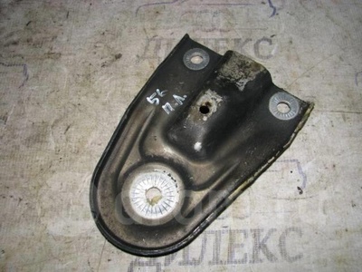4f0399541c кронштейн балки Audi A6 (C6 4F) 2004-2011 2006