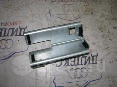 7l0801387 крепление акб (корпус/подставка) VW Touareg 2002-2010 2005