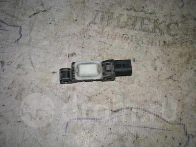 7L0909606C датчик air bag VW Touareg 2002-2010 2005
