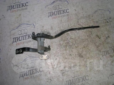 7l6827301c петля двери багажника VW Touareg 2002-2010 2005