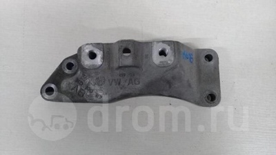 1k0199117 кронштейн акпп VW Passat (B6) 2005-2010 2008
