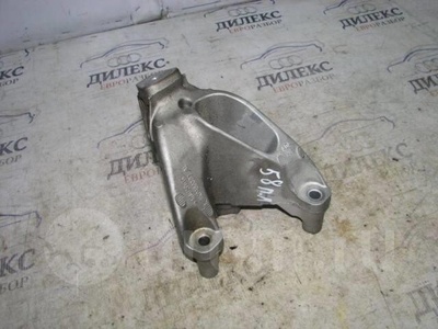 8K0199307CC кронштейн двигателя Audi A4 (B8) 2007-2015 2009