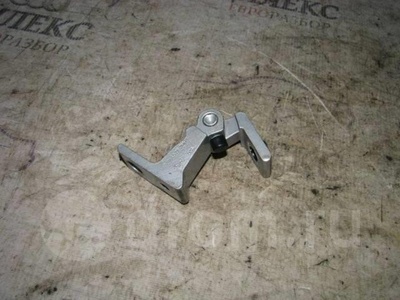 8k0831401b петля двери Audi A4 (B8) 2007-2015 2009