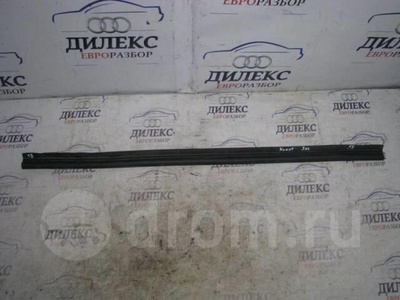 8T0823723A уплотнитель капота Audi A4 (B8) 2007-2015 2009