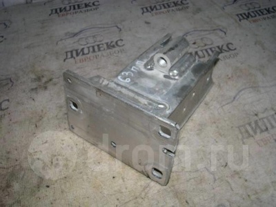 8K0807134C кронштейн усилителя переднего бампера Audi A4 (B8) 2007-2015 2008