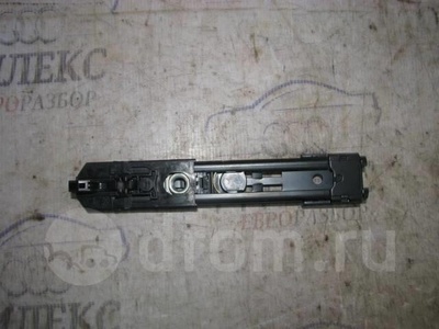 1T0857819B механизм регулировки ремня безопасности VW Passat (B6) 2005-2010 2007