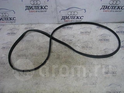 30799359 уплотнитель двери Volvo XC90 2002 > 2005