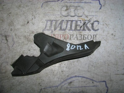8K0821197A уплотнитель Audi A4 (B8) 2007-2015 2013