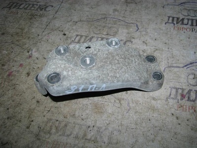 3C0199117J кронштейн акпп VW Tiguan 2007-2011 2010