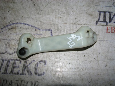 4F9945067 кронштейн фонаря Audi A6 (C6 4F) 2004-2011 2009