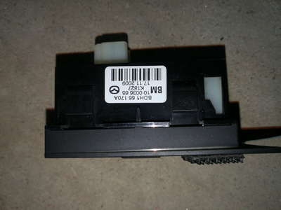 BDH166170A Кнопка антипробуксовочной системы (ABS/ESP) Mazda 3 BL 2009г.