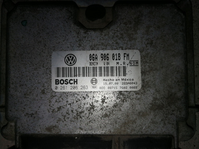 0261206263 Блок управления двигателем Volkswagen Beetle 2 2001г.