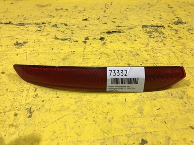 Светоотражатель заднего бампера vw golf plus. Катафот заднего бампера гольф плюс. Гольф плюс 2010 светоотражатели заднего бампера. Катафот гольф плюс. 5m0945105g.