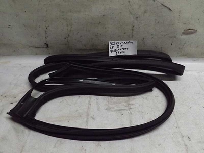 831404L000 Уплотнитель двери задней правой hyundai Solaris (RB) 2010-2017 83140-4L000