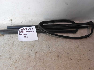 BP4K59605B Уплотнитель стекла переднего левого mazda (Мазда) 3 (ВК) 2002-2009