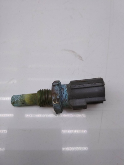 LF0118840 Датчик температуры mazda 3 (ВК) 2002-2009