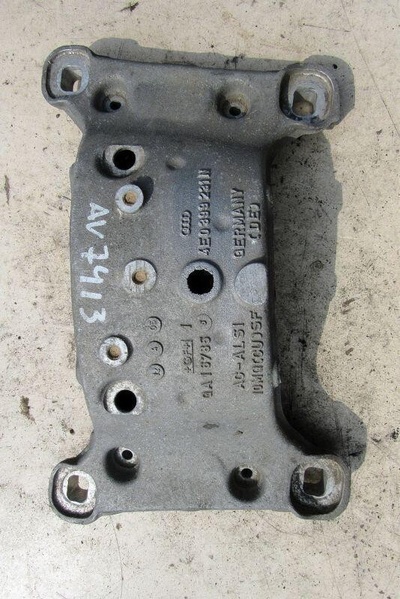 4E0399231N Балка под КПП Audi A8 D3/4E 2003