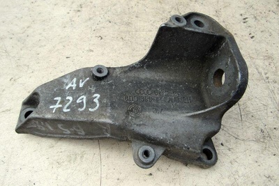 8D0399114AJ Кронштейн Audi A4 B5 1998