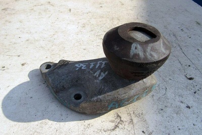 4F0199343F кронштейн двигателя правый Audi A6 4F/C6 2008
