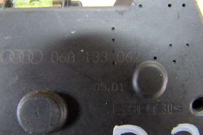 06A133062C заслонка дроссельная Audi TT 8N 1998