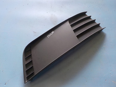 5E08073679B9 Решетка переднего бампера левая SKODA Octavia A7 2013-2020