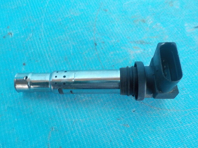 036905715C Катушка зажигания VOLKSWAGEN Golf 5 Plus 2005–2014