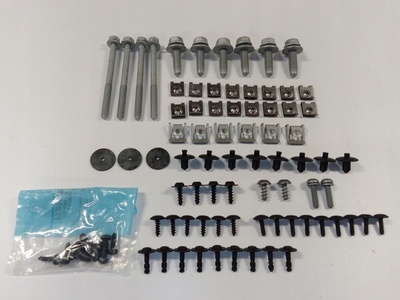 8R0098623 комплект элементов mocujących бампер audi q5