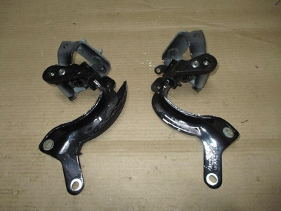 4L0827299B Петля крышки багажника Audi Q7 4L 2008 ,4L0827300B