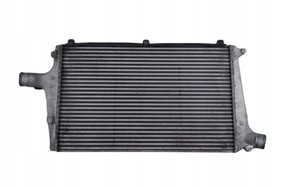 4B0145805E радиатор интеркулер audi a6 c5 allroad 2.5 tdi
