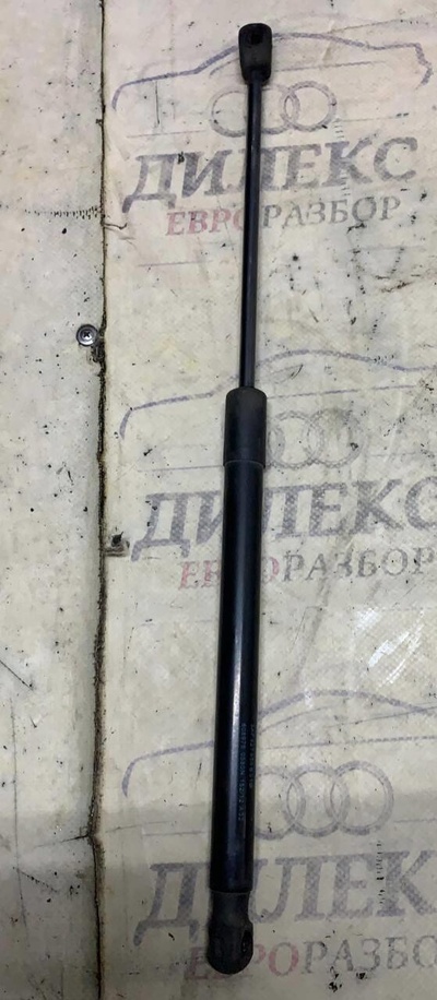 3AF827550B амортизатор двери багажника VW Passat (B7) 2011-2015 27.06.2012