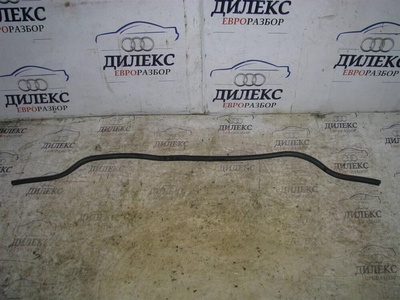 5N0823723A уплотнитель капота VW Tiguan 2007-2011 2008